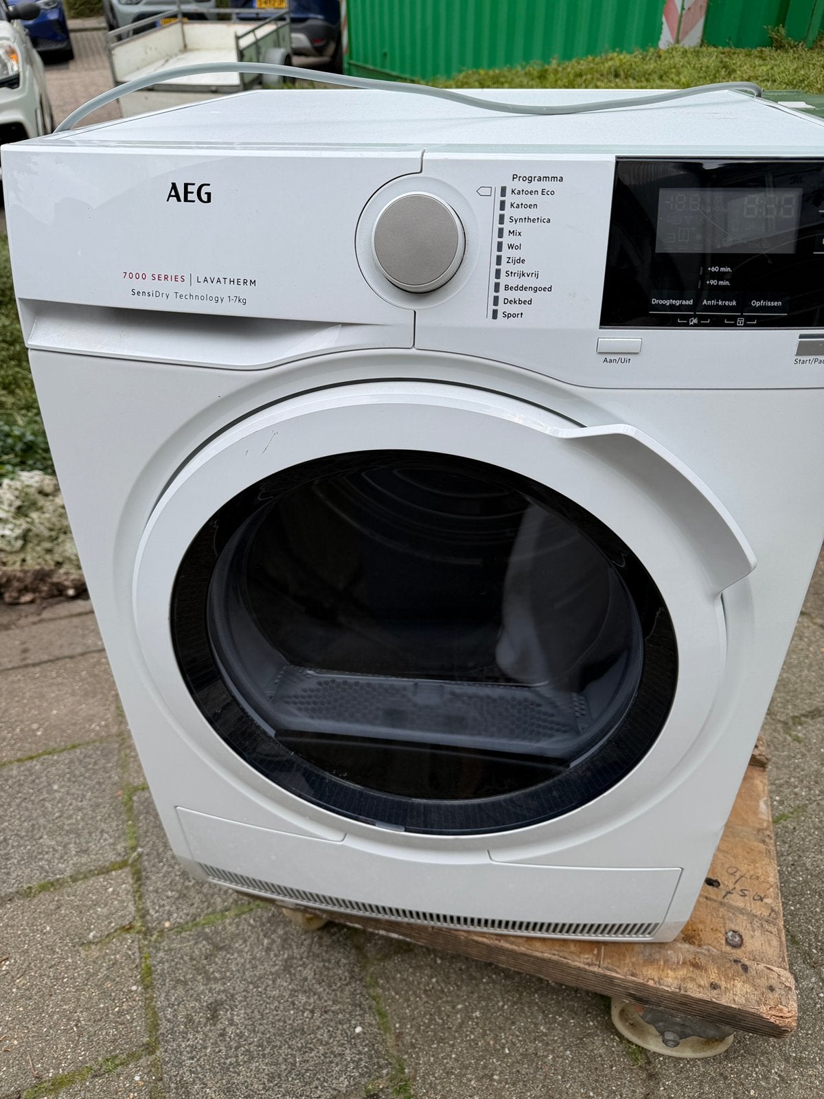 AEG condensdroger, Ophalen, 6 tot 8 kg, Zo goed als nieuw, 85 tot 90 cm