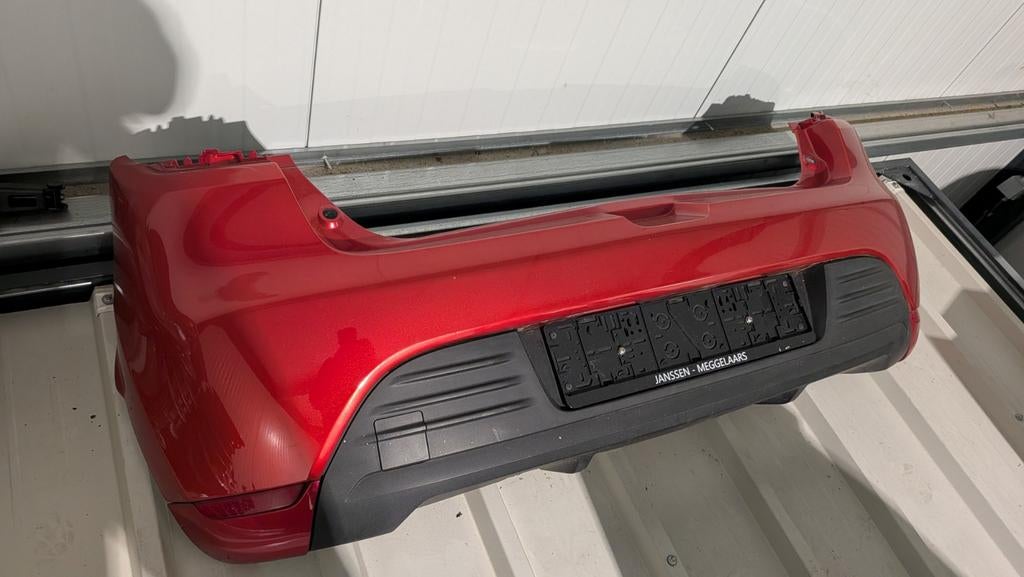 Achterbumper Clio 4 hatchback rouge flamme, Auto-onderdelen, Carrosserie en Plaatwerk, Ophalen of Verzenden, Bumper