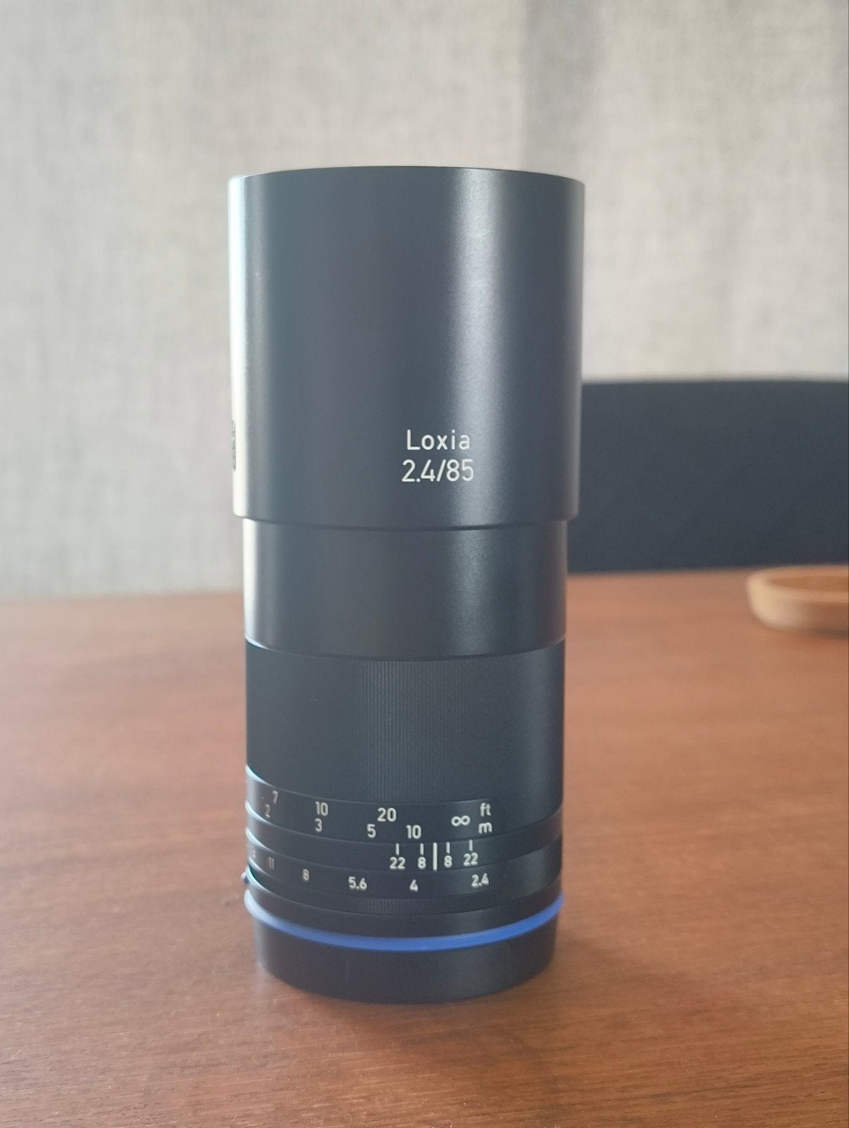 Zeiss Loxia 2.4/85 E-mount lens, Sony E-mount, Ophalen of Verzenden, Zo goed als nieuw, Handmatige focus