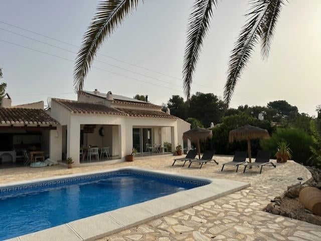 Vakantie in Javea nog beschikbaar in September '26, 8 personen, 4 of meer slaapkamers, Wasmachine, Costa Blanca