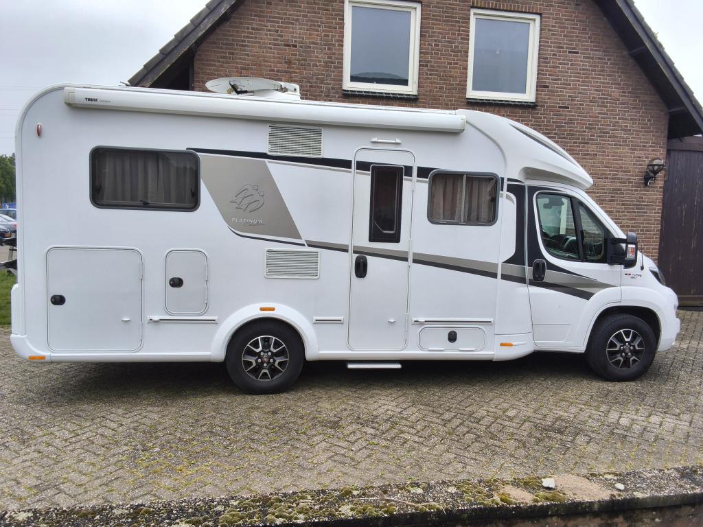 Knaus Sky I 650 MF Platinum (1045177), Caravans en Kamperen, Campers, Chemisch toilet, Ringverwarming, Fiat, Airbags