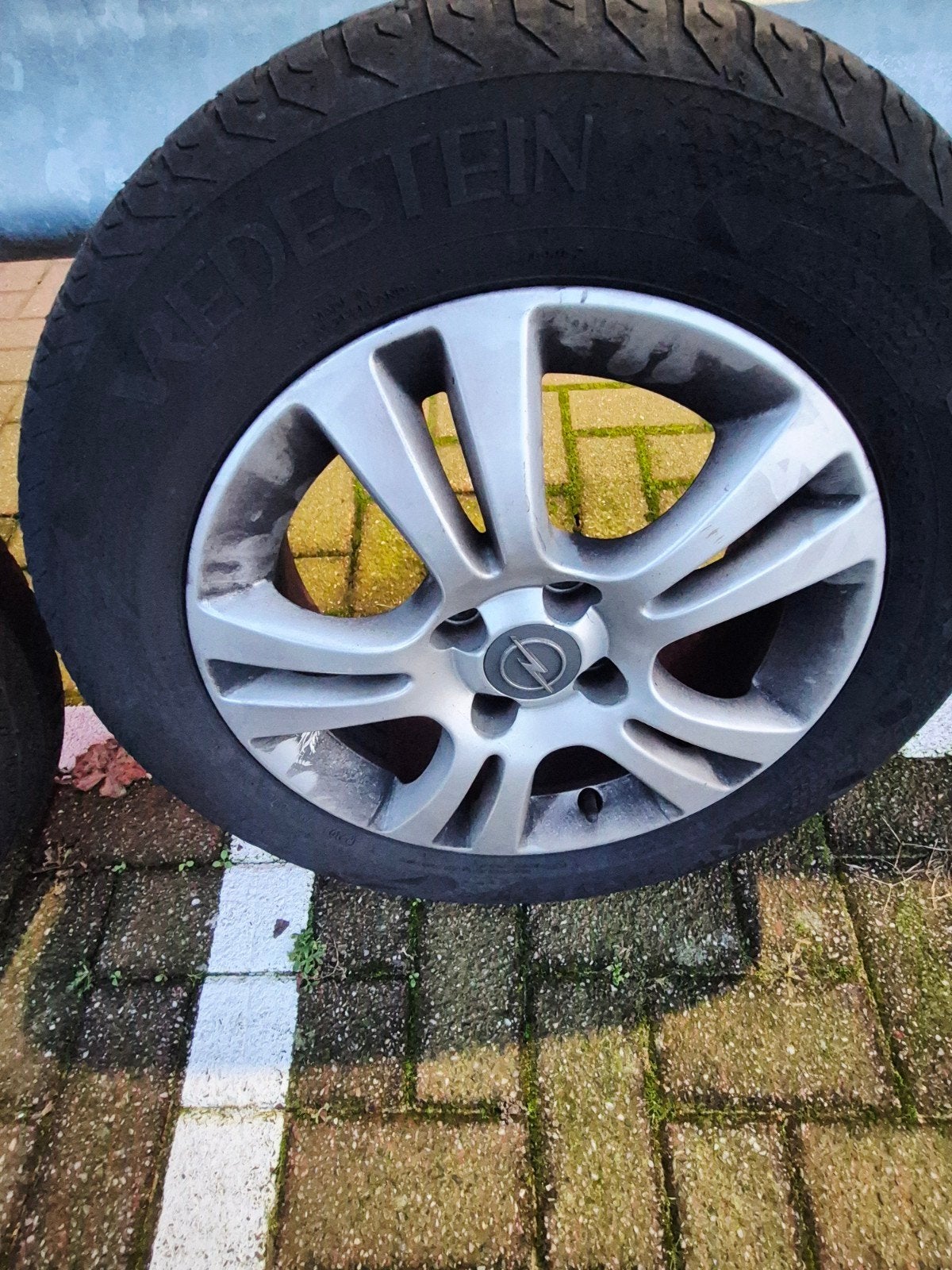 Originele Opel Corsa Lichtmetalen Velg met Vredestein Band, Ophalen, Gebruikt