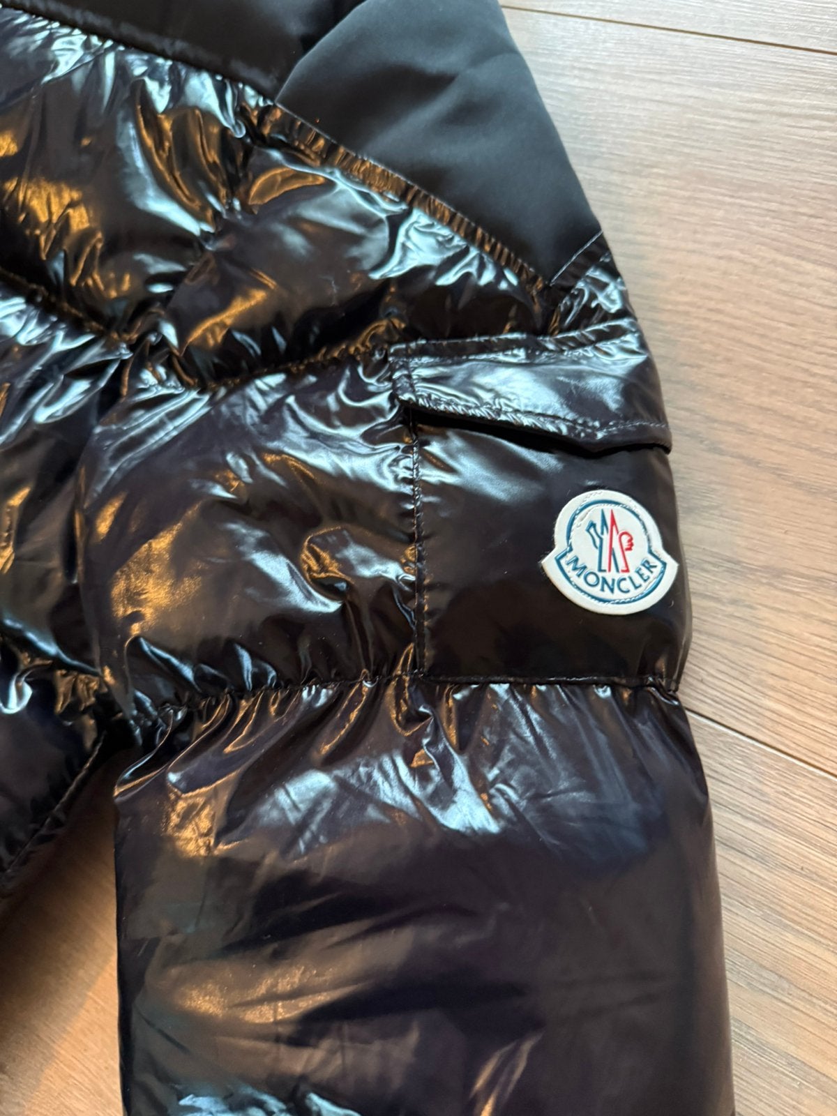 Moncler winterjas, Ophalen of Verzenden, Gedragen, Maat 46 (S) of kleiner, Zwart