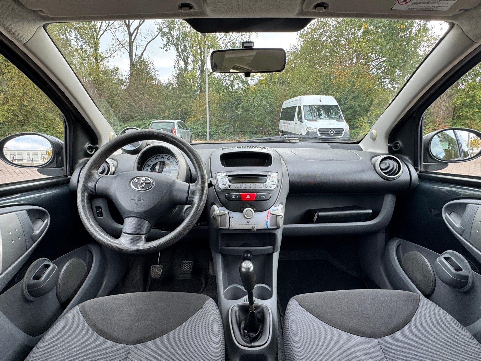 Toyota Aygo 1.0 | 5 DEURS | AİRCO | E-RAMEN | NAP AUTO |, Auto's, Voorwielaandrijving, 4 stoelen, 68 pk, Origineel Nederlands
