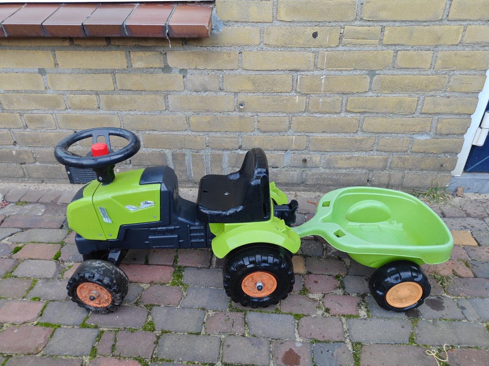 Groene traptractor met aanhanger voor kinderen, Ophalen, Gebruikt, Trapvoertuig