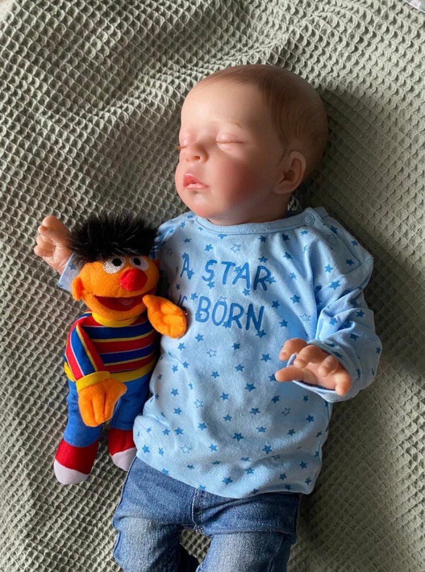 Reborn baby boy 💙 slapend, Verzenden, Zo goed als nieuw, Babypop, Levensecht of Reborn
