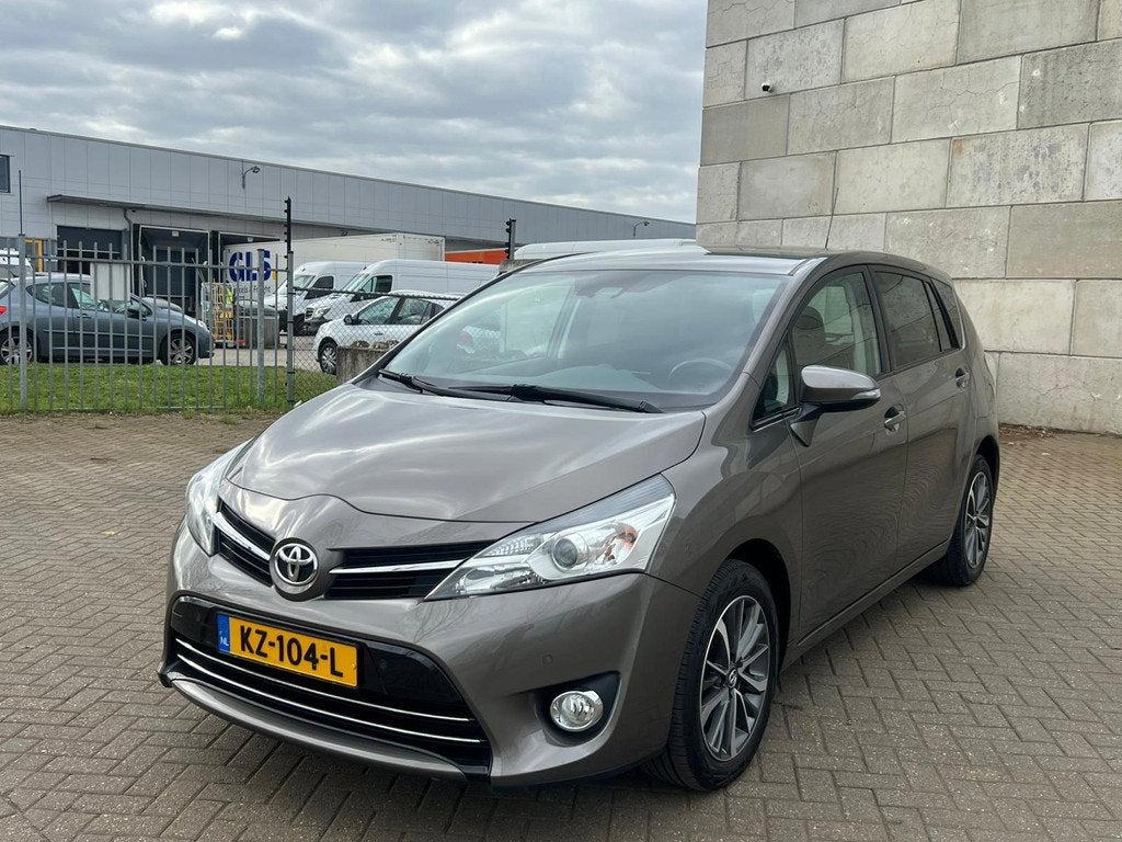 Toyota Verso 1.8 VVT-i DynamicAUTOMAAT,AIRCO,HOGE INSTAP, Auto's, Gebruikt, 4 cilinders, Origineel Nederlands, Parkeersensor