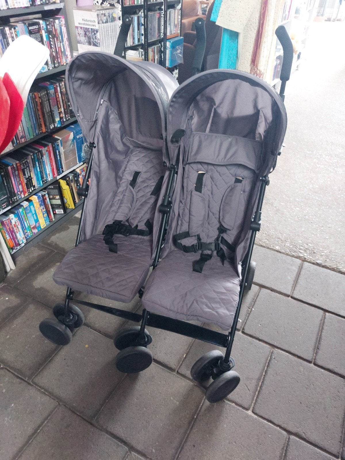 Handige duo kinderwagen - perfect voor twee!, Ophalen