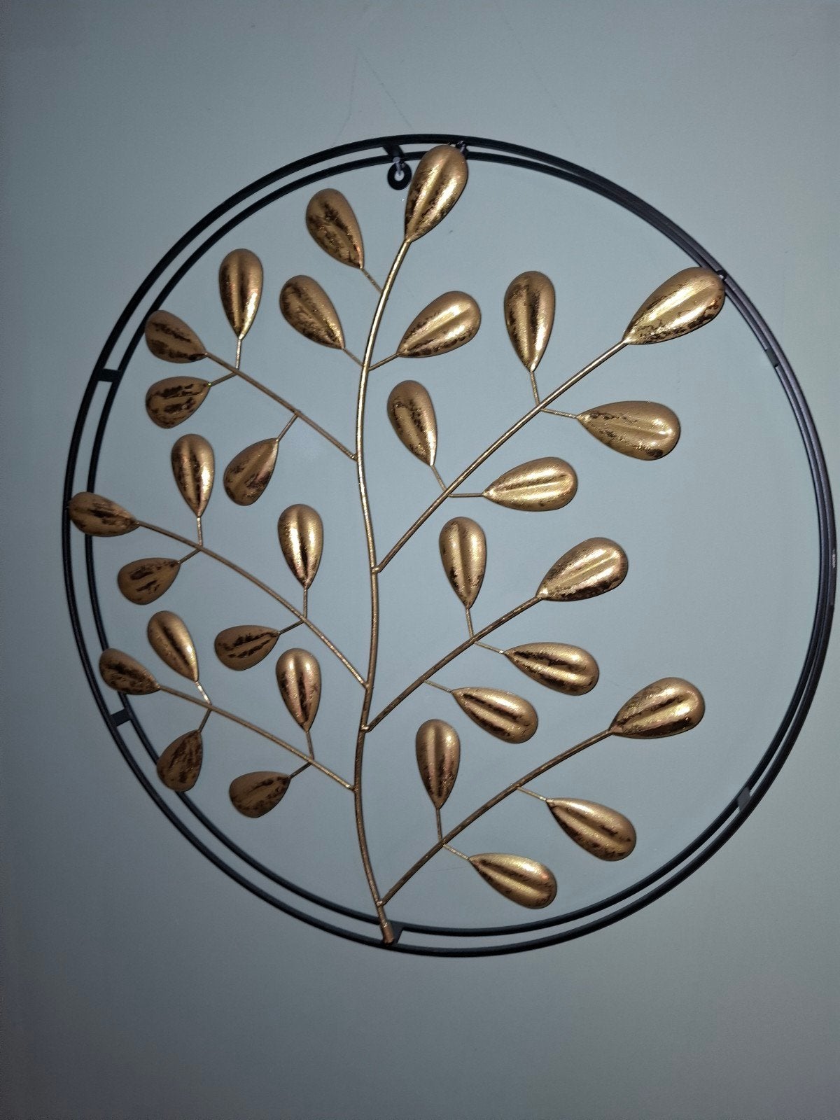 Metalen wanddecoratie met gouden bladeren - Modern design, Ophalen, Metaal, Decoratieobject, Met ophangsysteem