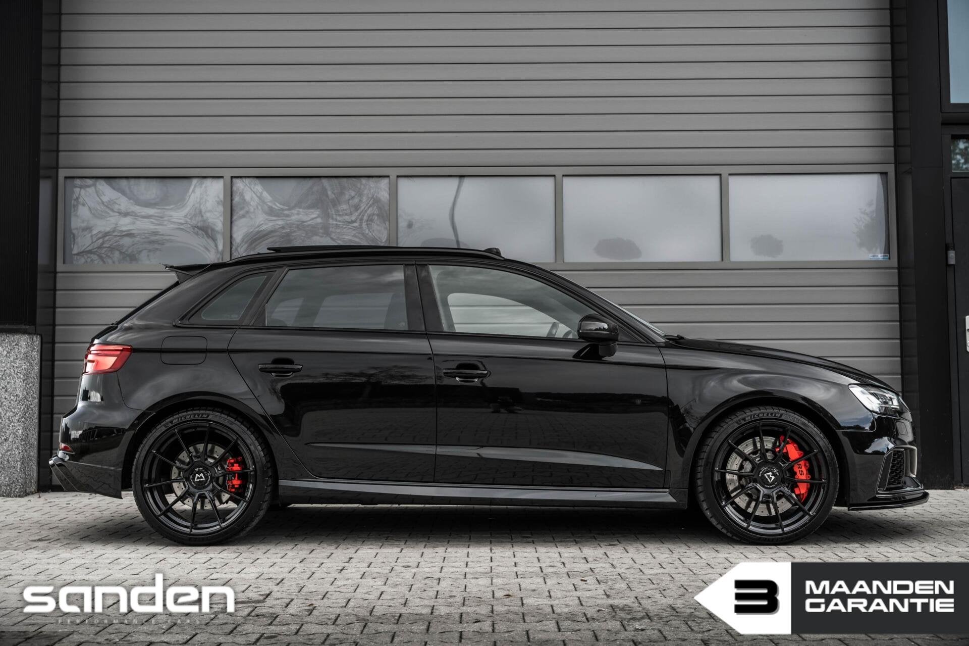 Audi RS3 2.5TFSI quattro|Pano|Maxton|RS Seats|Carbon|B&O|ACC, Automaat, RS3, Zwart, Leder