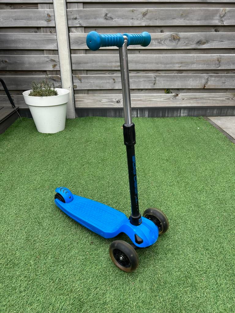 Turbo Ride Step - Blauw- met led wielen, Fietsen en Brommers, Ophalen, Gebruikt, Gewone step