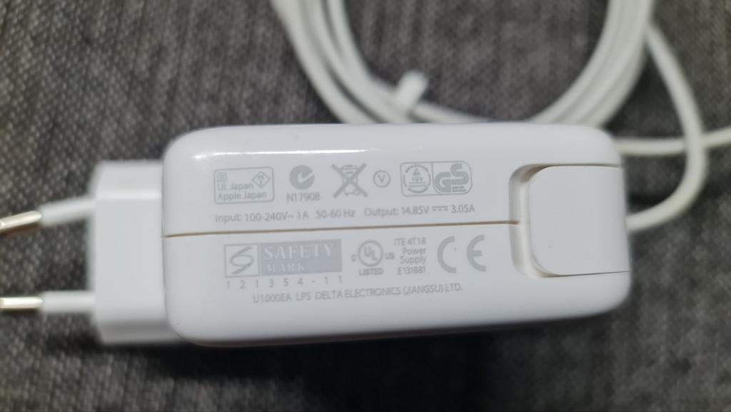 Originele Apple MagSafe 1 Oplader 60W voor MacBook Pro, Ophalen of Verzenden, Gebruikt, Apple