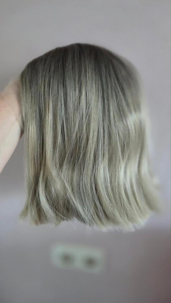 Nieuwe  asblonde  lace wig  bob., Sieraden, Tassen en Uiterlijk, Uiterlijk | Haarverzorging, Ophalen of Verzenden, Nieuw, Pruik of Haarverlenging