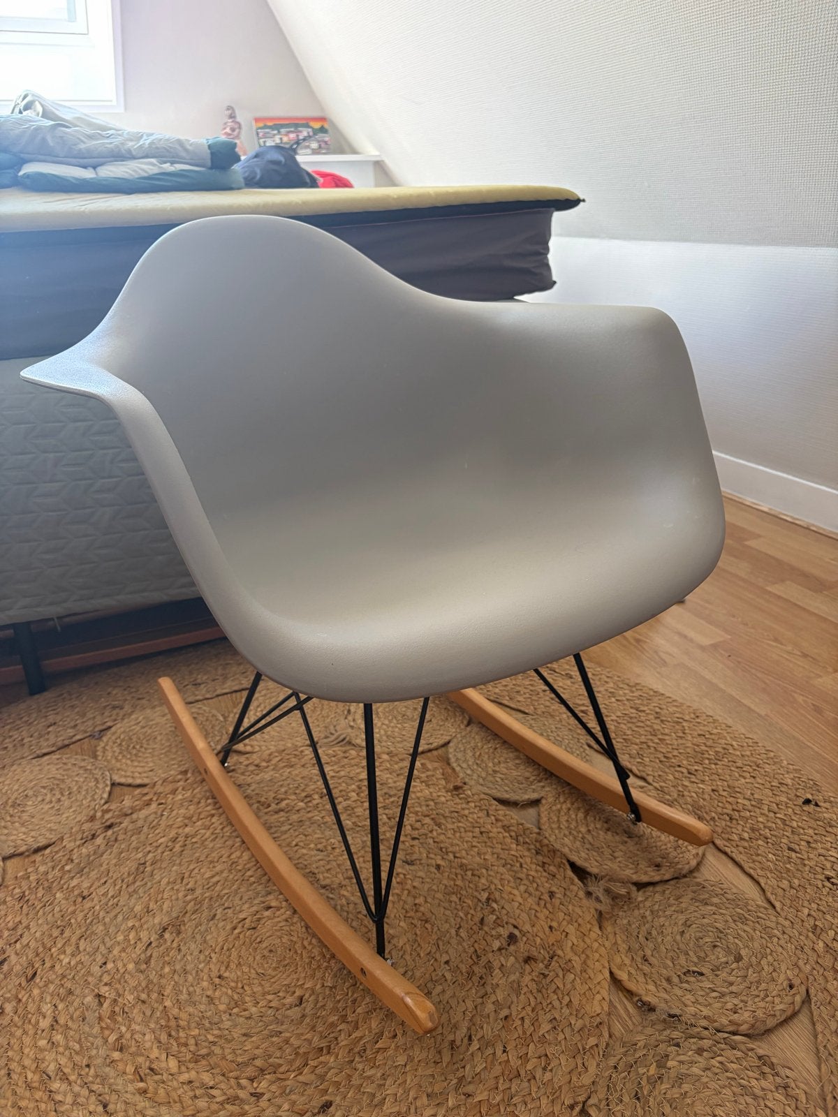 Schommelstoel Eames stijl grijs, Ophalen, Gebruikt, Hout, Eén