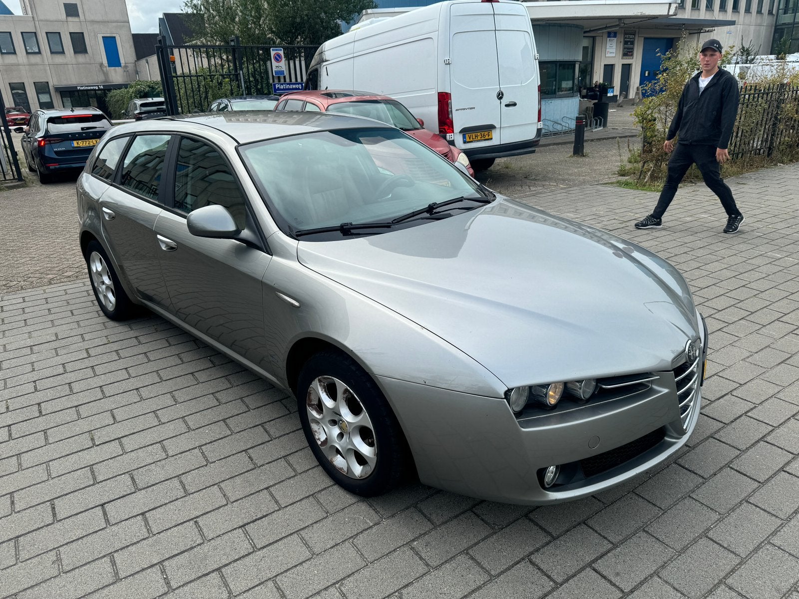 Alfa Romeo 159 1.8 MPI 103KW SW 2007 Grijs AIRCO HANDBAK, Auto's, Alfa Romeo, 4 cilinders, 1796 cc, Handgeschakeld, 1455 kg