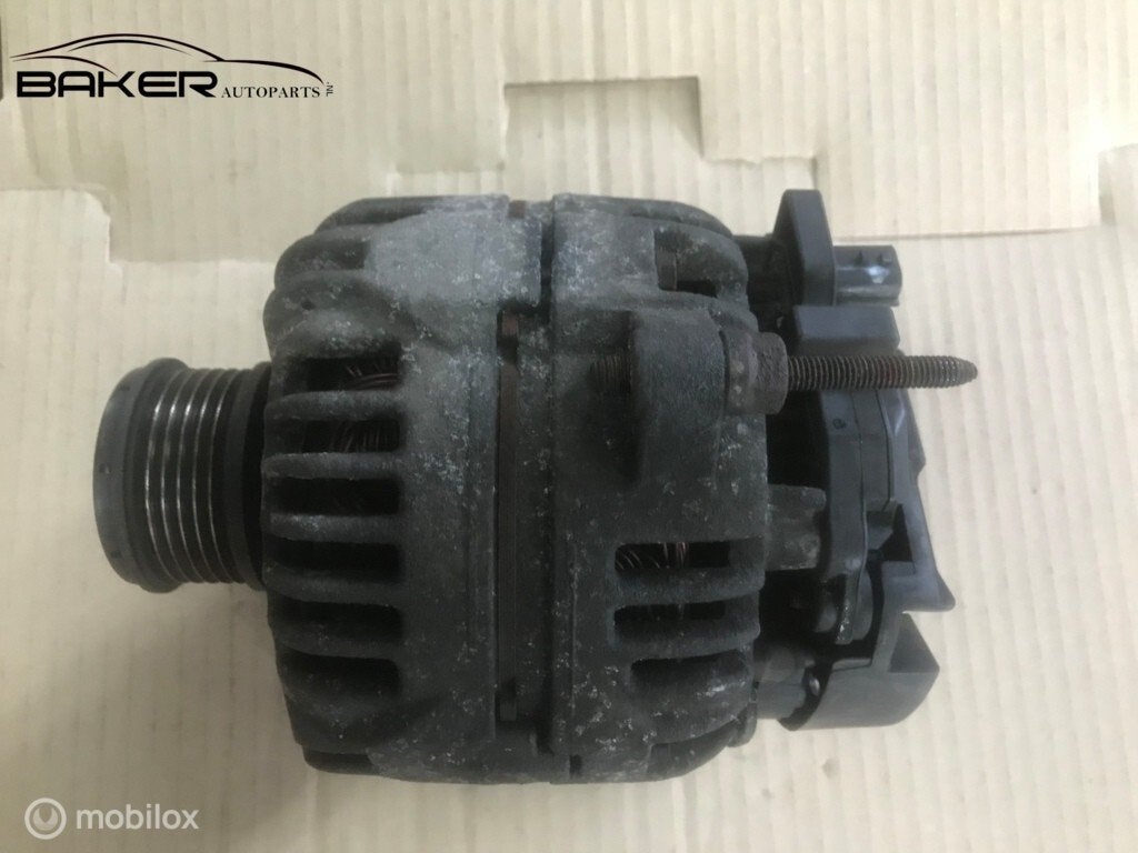 Dynamo Renault Clio III ('05-'12) 0124425037, Gebruikt, Renault, Ophalen of Verzenden
