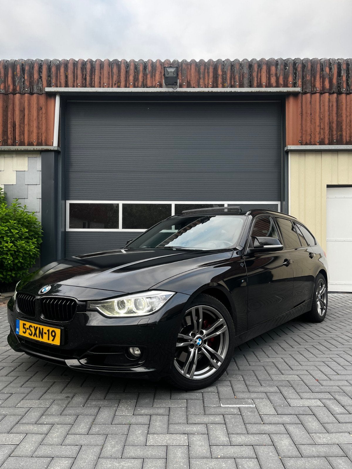 BMW 3-Serie 328i 245pk Aut 2014 Zwart, Auto's, BMW, Automaat, 745 kg, Zwart, 4 cilinders
