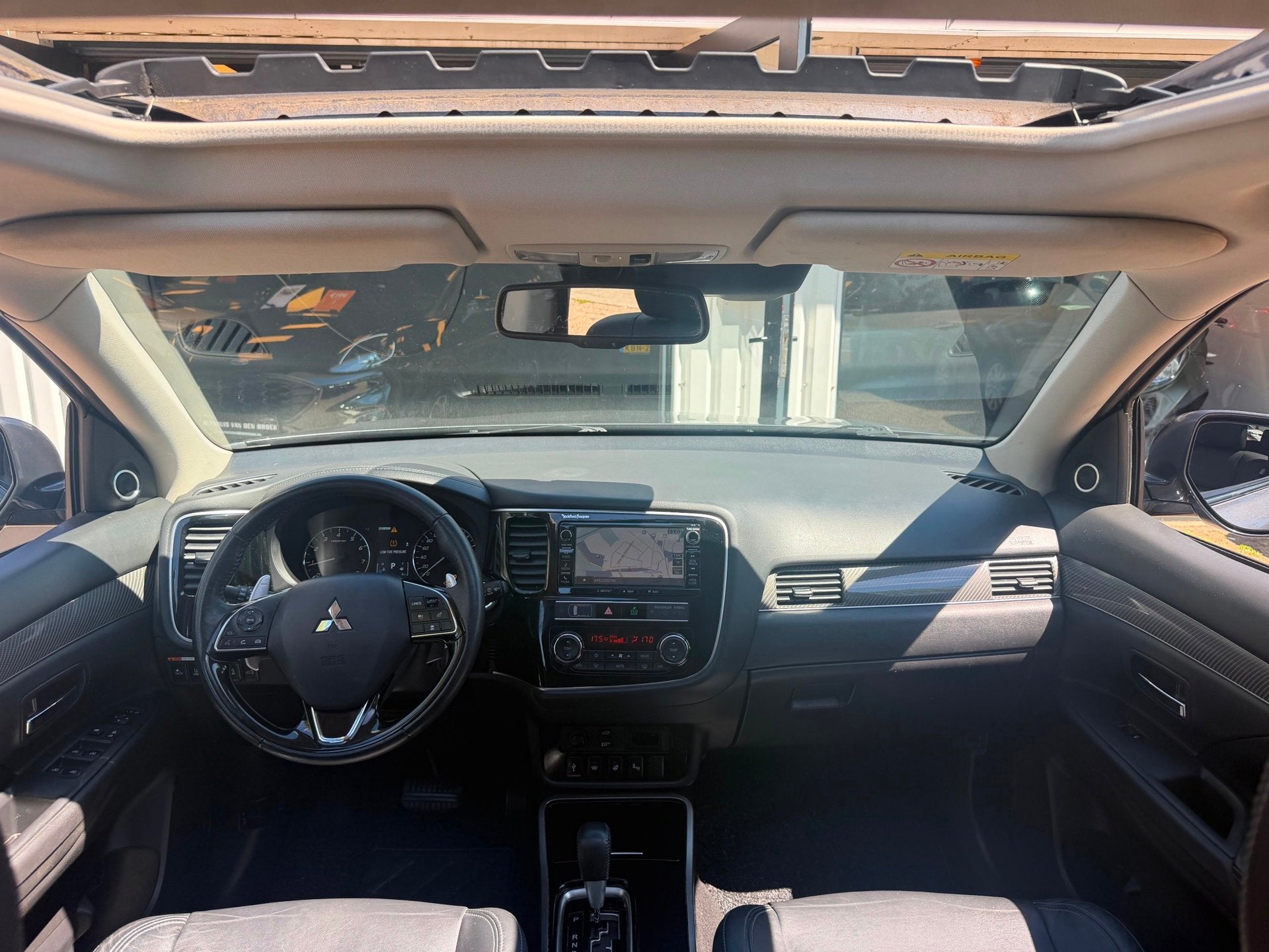 Mitsubishi Outlander 2.0 Instyle+ 4WD|7Pers|Automaat|Navi|Pa, Auto's, Adaptive Cruise Control, Zwart, 4 cilinders, 150 pk