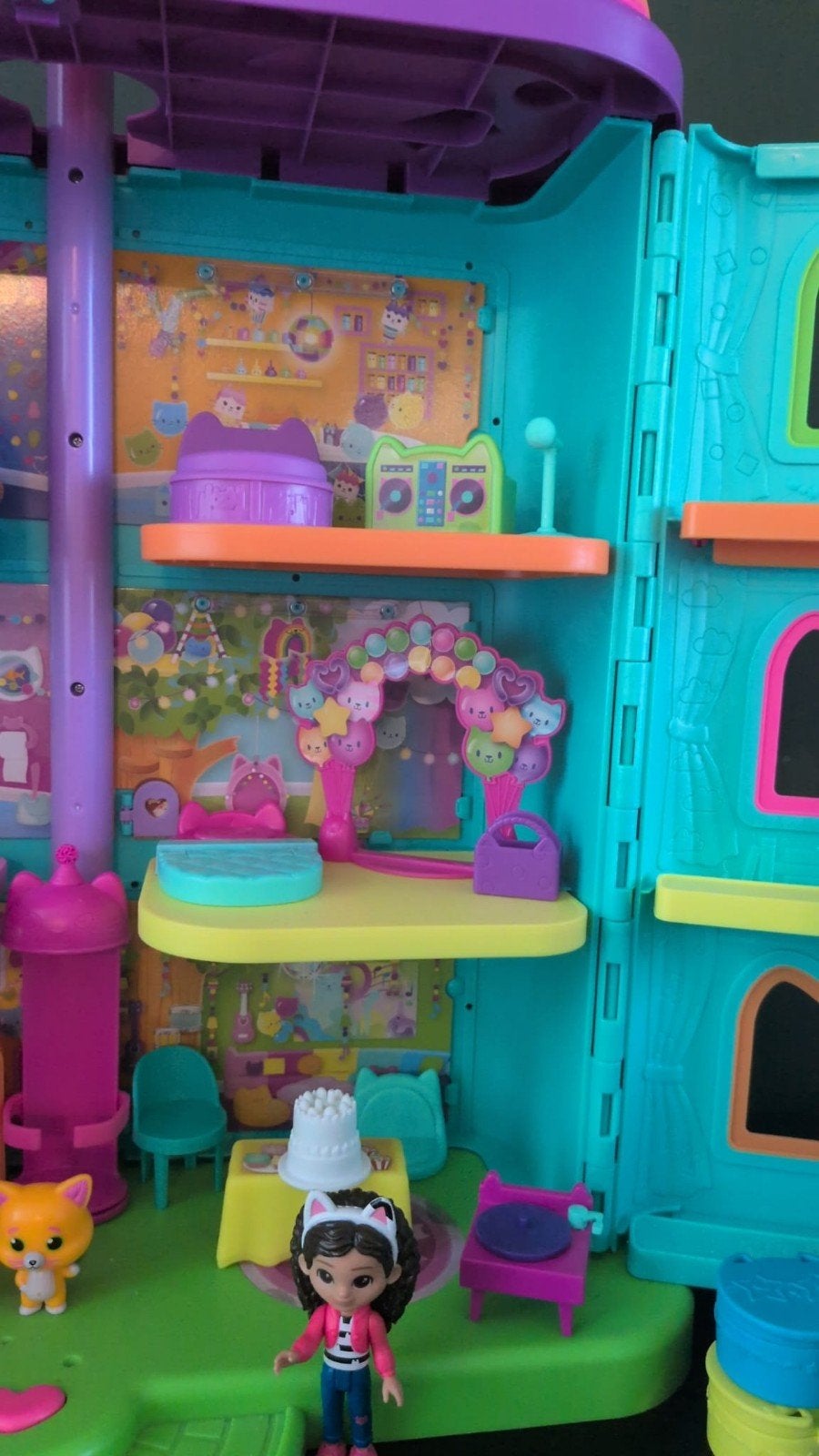 Gabby's Poppenhuis met poppetjes en accessoires, Ophalen of Verzenden, Zo goed als nieuw, Poppenhuis