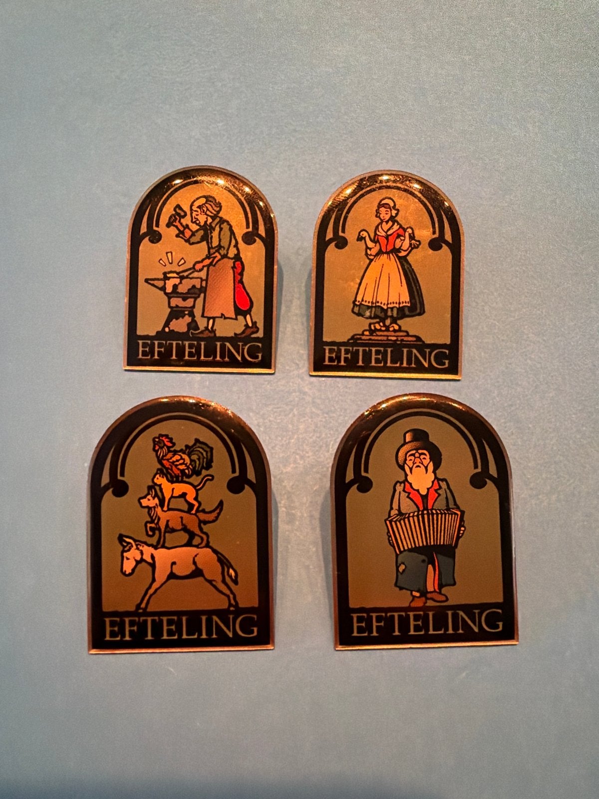 Efteling Pin - Smidje set (serie 1), Verzamelen, Ophalen, Zo goed als nieuw, Button of Speldje