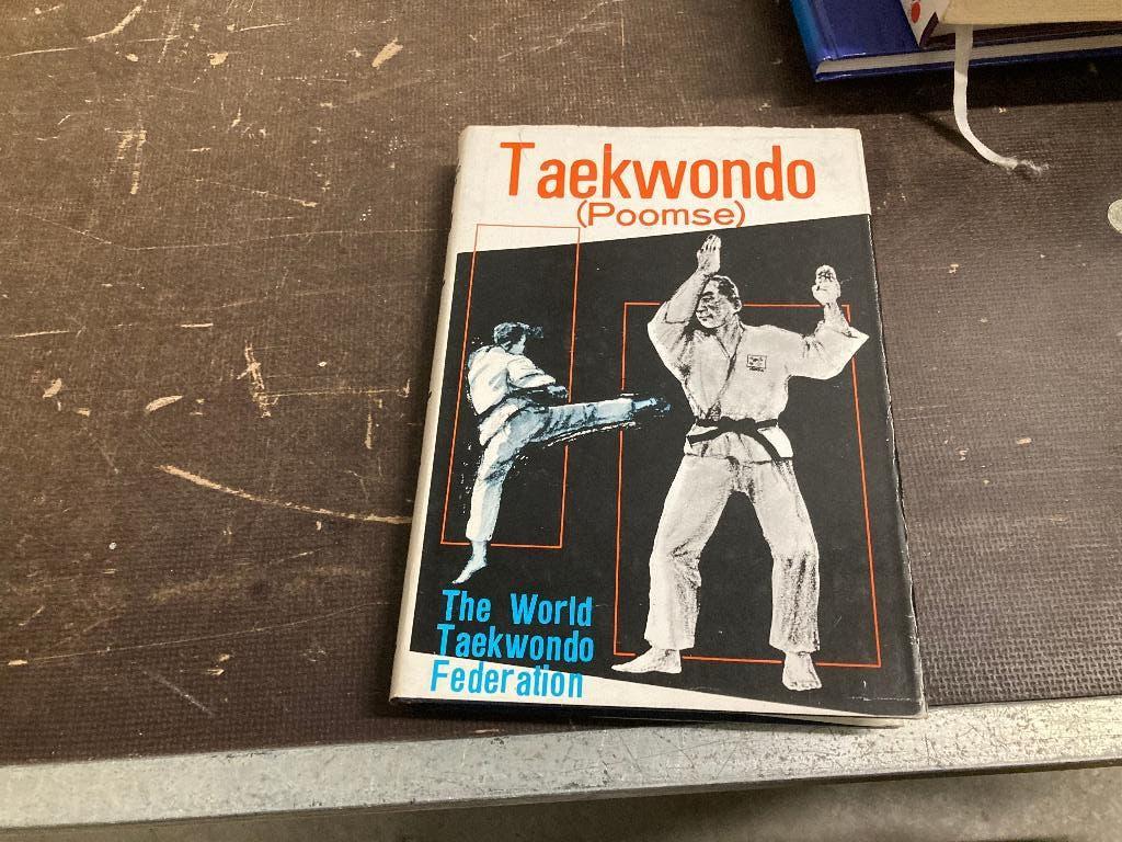 taekwando japanse vechtsport, Boeken, Ophalen of Verzenden, Gelezen, Vechtsport