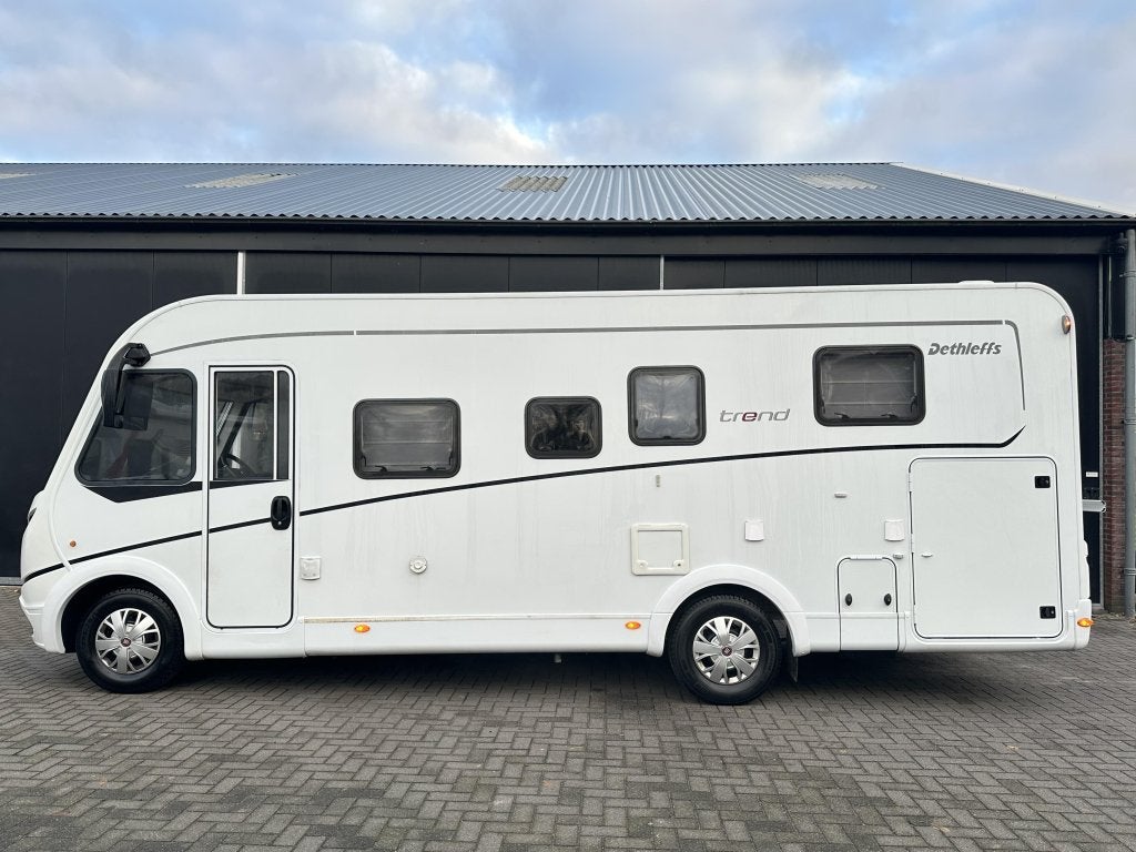 Dethleffs Trend 7057 DBL Queensbed Automaat 47 dkm euro 6, Ringverwarming, Fiat, 7 tot 8 meter, Bedrijf