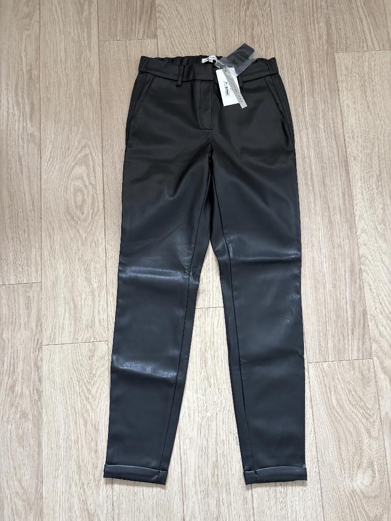 Nukus Vegan Leather damesbroek (M/38), Kleding | Dames, Maat 38/40 (M), Zwart, Ophalen of Verzenden, Zo goed als nieuw