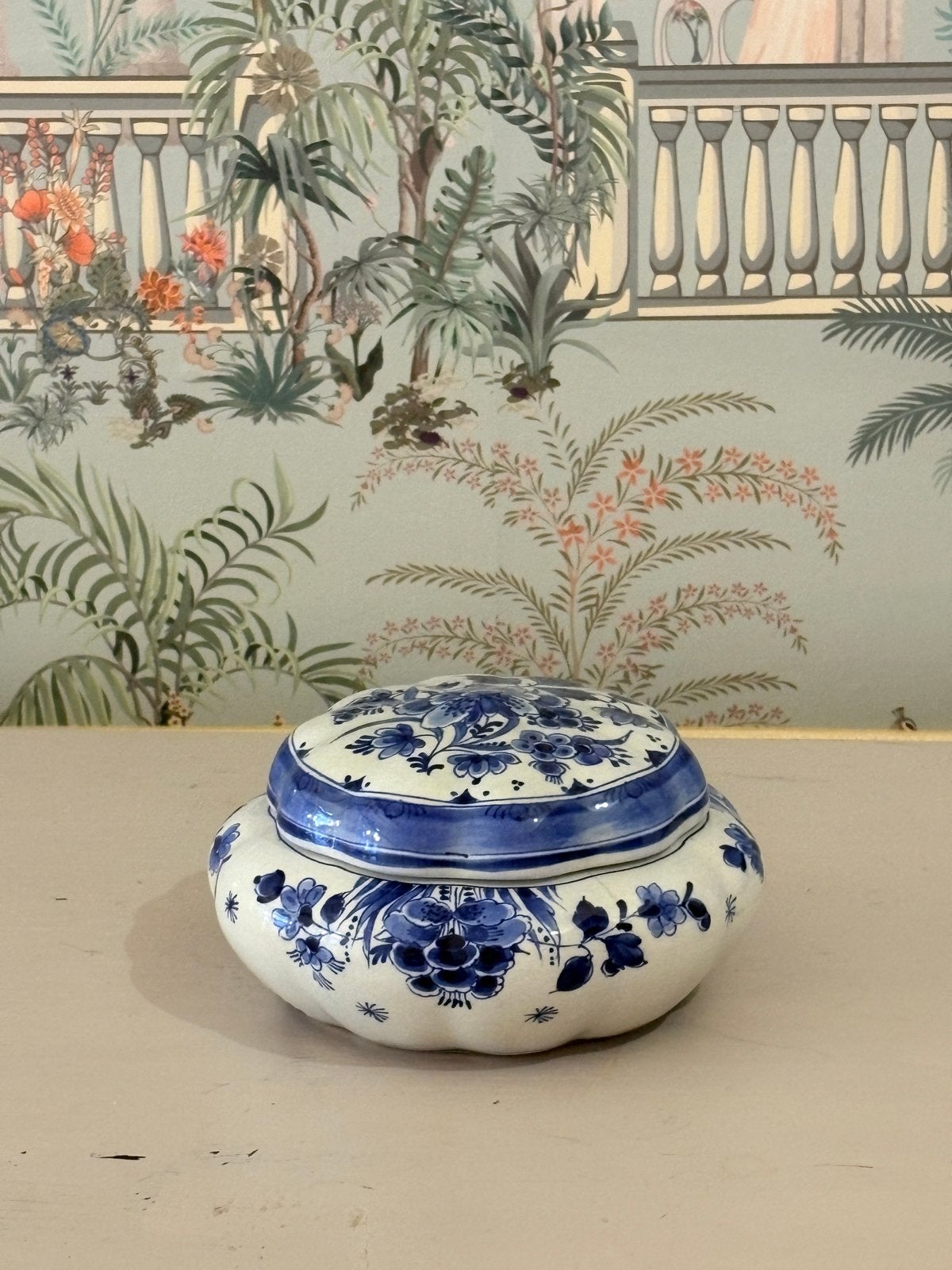 Royal Delft Porceleyne Fles Bonbonnière (model 583) uit 1949, Ophalen of Verzenden