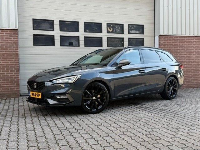 Seat Leon FR 1.5 Etsi 150pk Dsg |PDC|TREKHAAK|CAMERA|ACC, Auto's, 4 cilinders, Leon, Leder en Stof, Origineel Nederlands