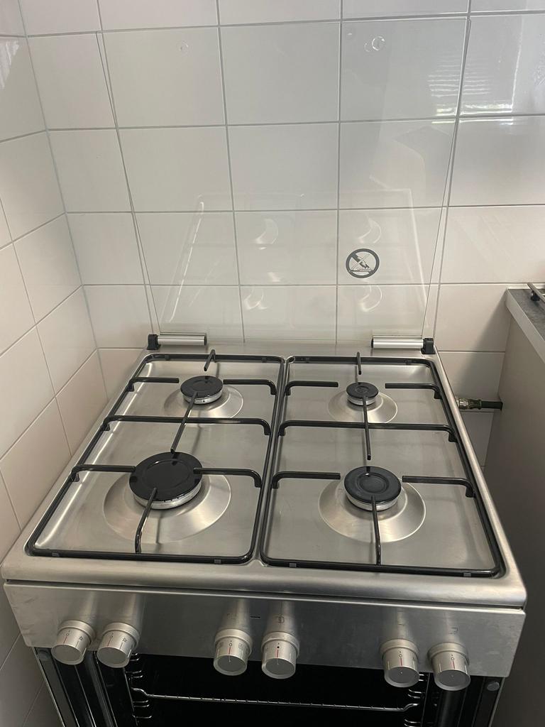 Bosch Vrijstaand Fornuis met Oven - Zilver, Ophalen, Gebruikt, Hete lucht, 60 cm of meer