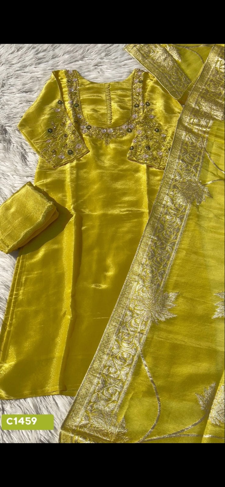 3-delige Salwar Kameez met Jerdousy handwerk, Kleding | Dames, Ophalen of Verzenden, Nieuw, Maat 42/44 (L), Geel