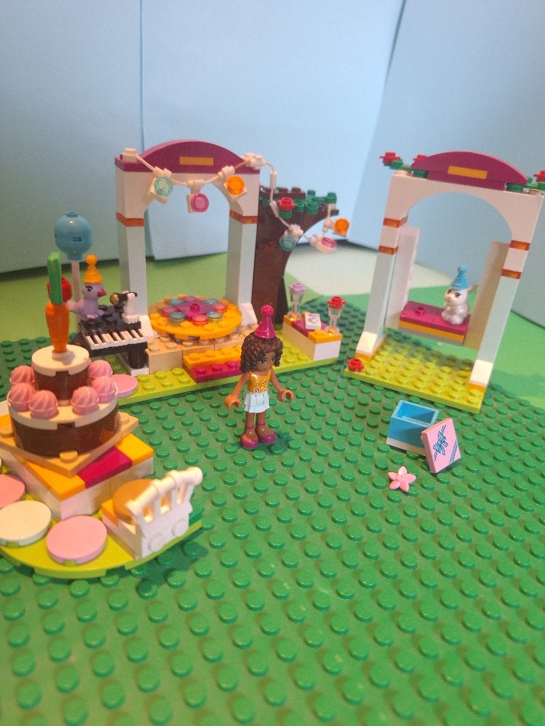 Lego Friends  Verjaardagsfeest (41110), Kinderen en Baby's, Speelgoed | Duplo en Lego, Ophalen, Lego, Friends, Zo goed als nieuw