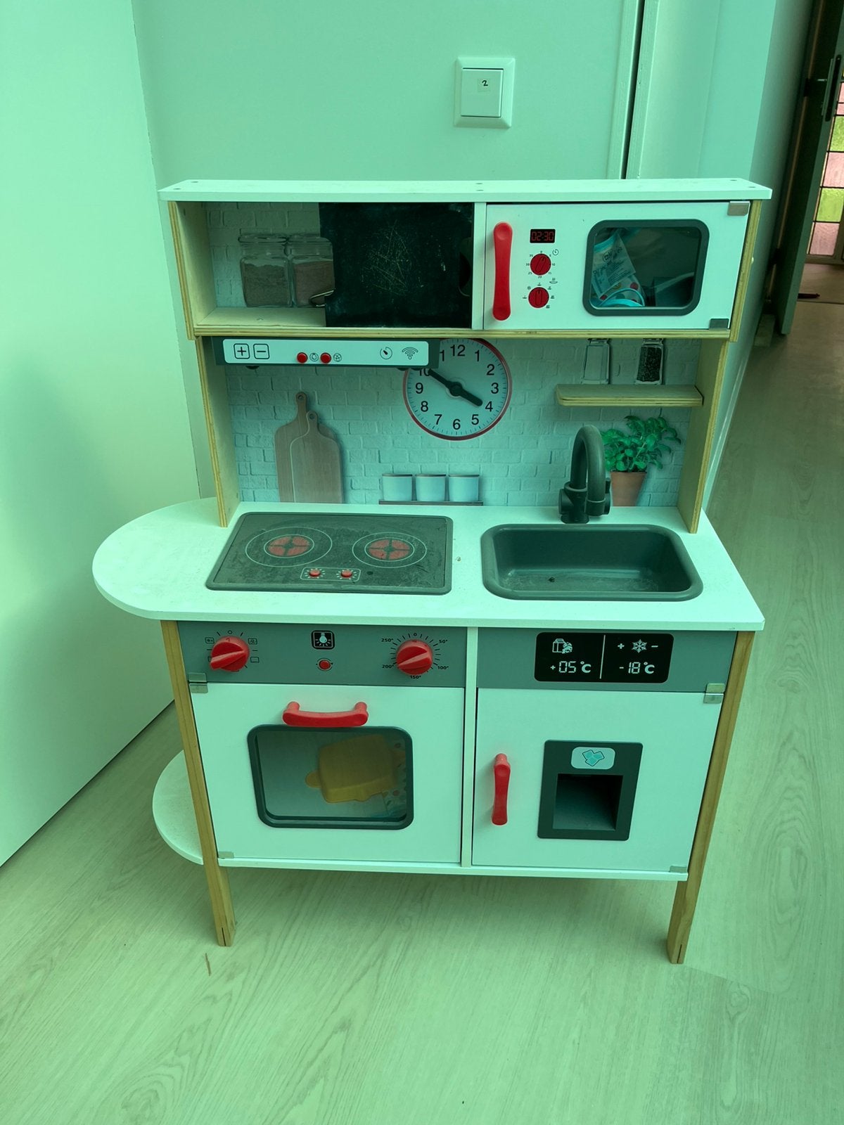 Houten kinder speelkeuken, Ophalen, Zo goed als nieuw
