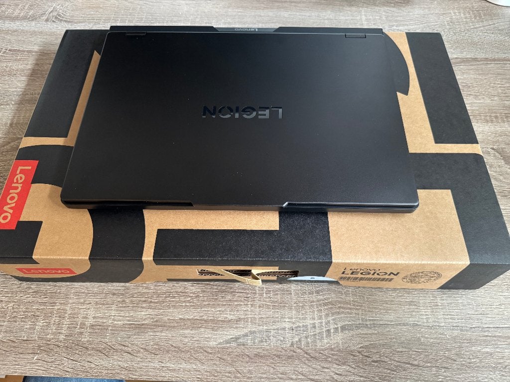 Lenovo Legion Pro 16" OLED scherm - 32 GB RAM - RTX 5060, Computers en Software, Windows Laptops, Ophalen, Ryzen 7, Met videokaart