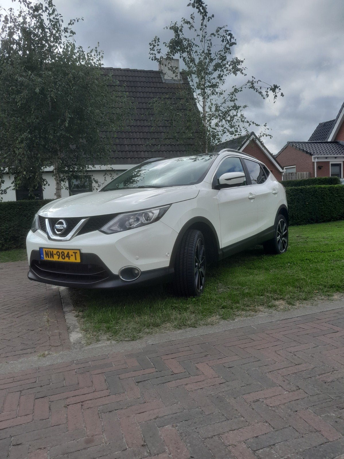 Nissan qashqai, Auto's, Nissan, Voorwielaandrijving, Zwart, Wit, Leder