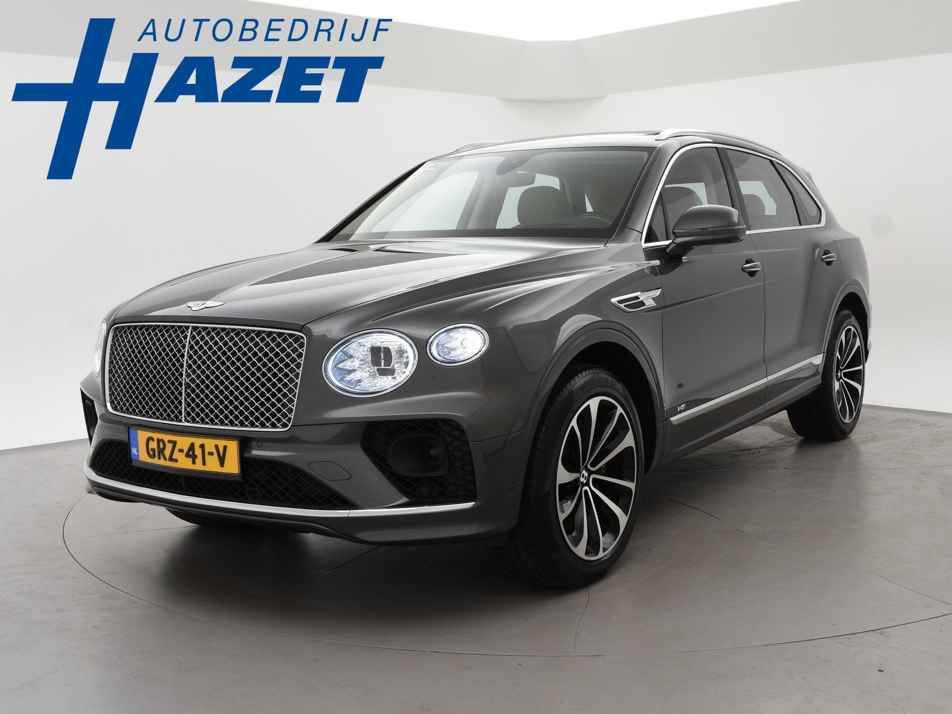 Bentley Bentayga 4.0 V8 550 PK 1e EIGENAAR *30.095 KM* + TOU, Auto's, Bentley, Automaat, Bentayga, Stof, Gebruikt