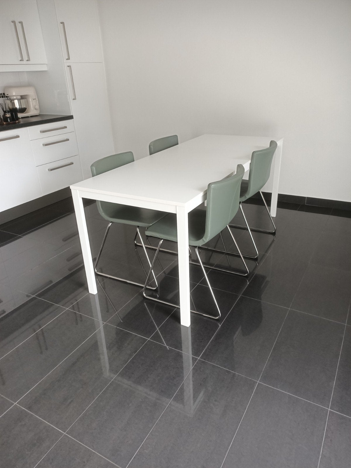 Ikea VIHALS Uitschuifbare tafel, wit, 120/180x74 cm

Nieuwpr