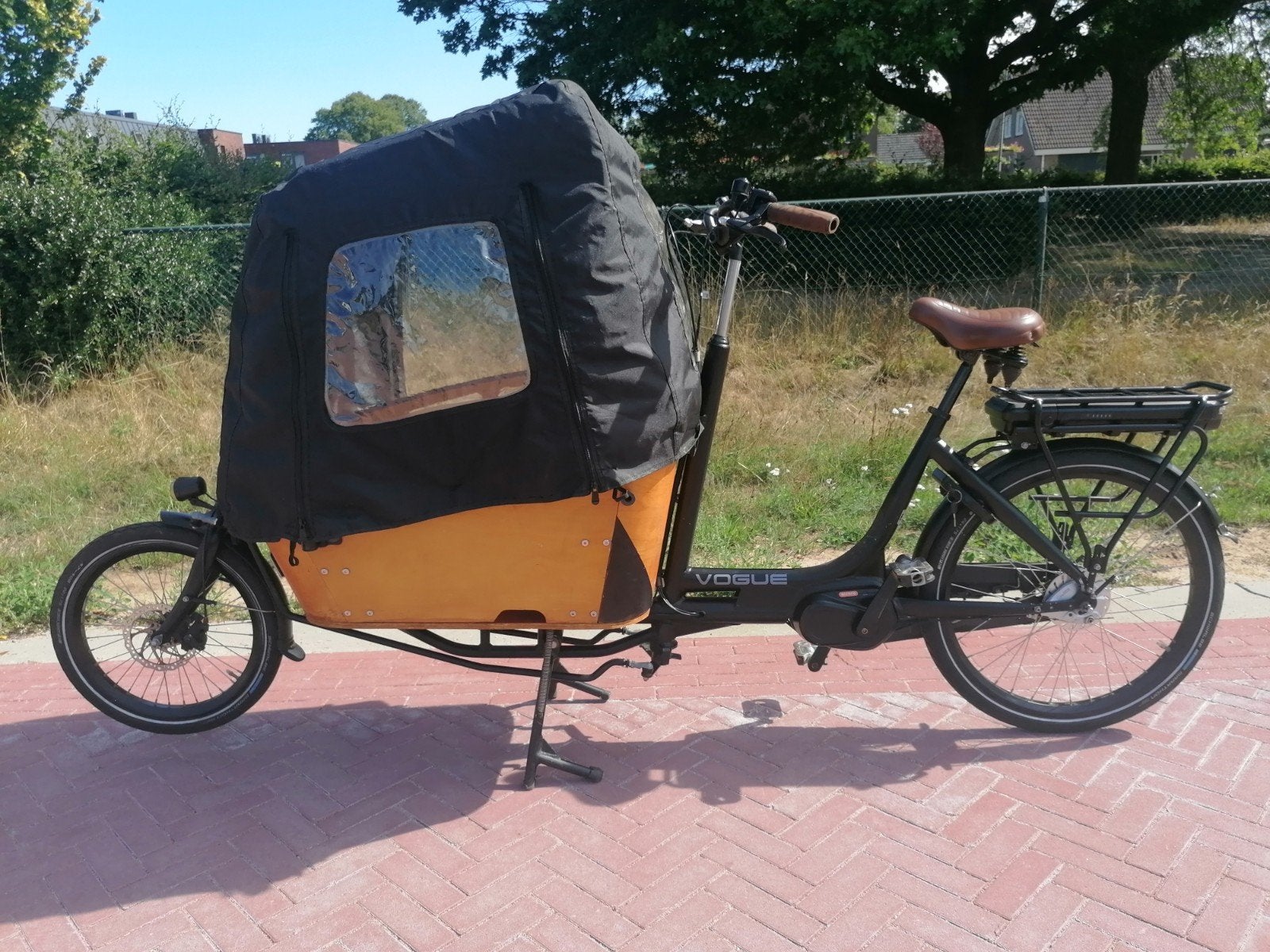 Elektrische Vogue Carry 2 Bakfiets met Huif, Ophalen, Zo goed als nieuw, 3 kinderen