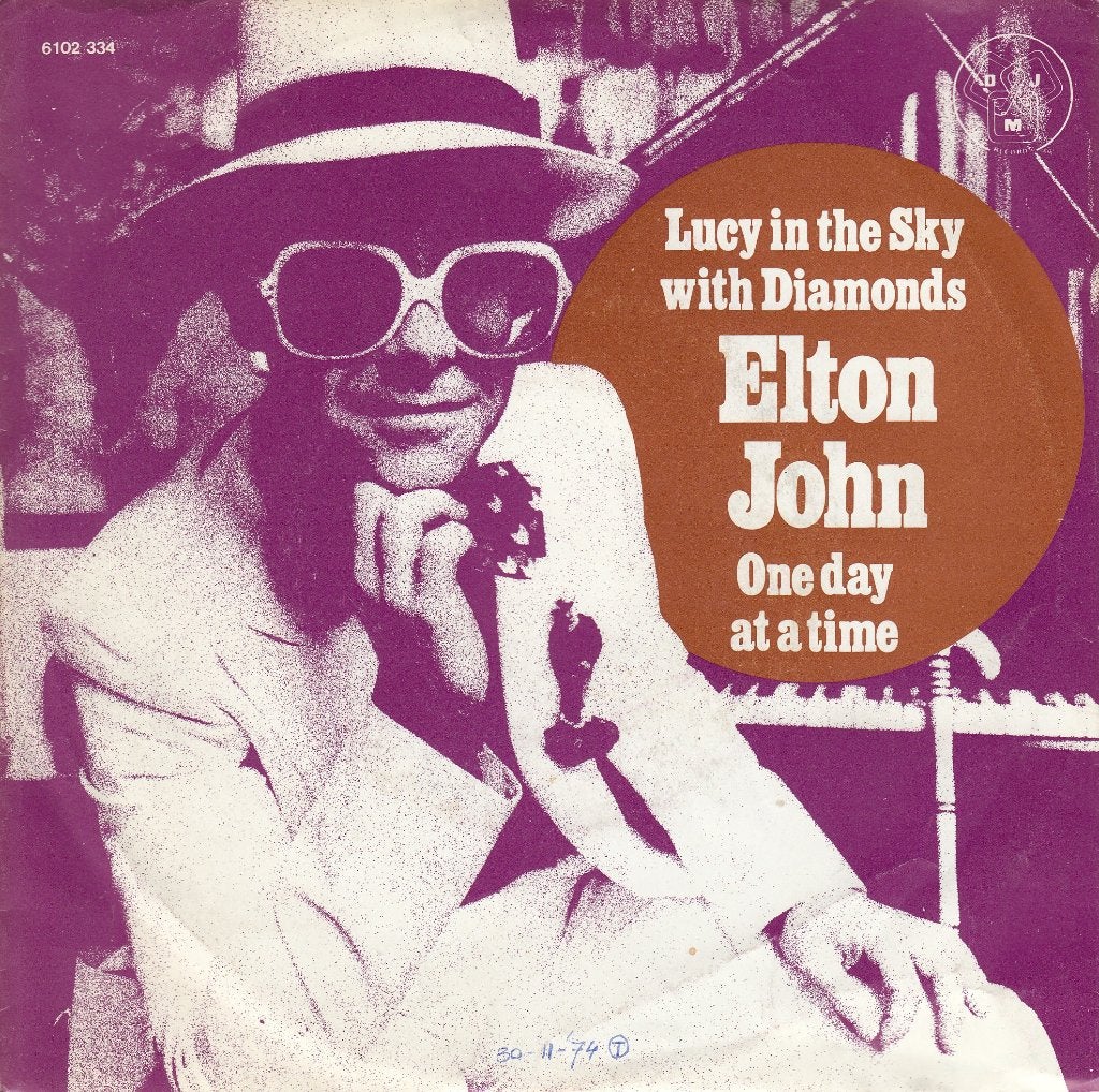 Elton John **Lucy In The Sky With Diamonds**, Gebruikt, 7 inch, Ophalen of Verzenden, Rock en Metal