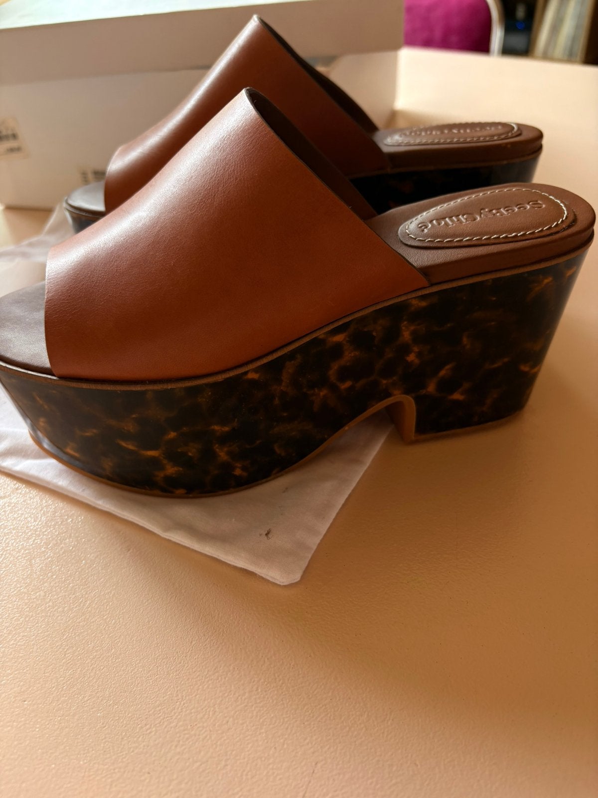 Chloé clogs Adele Honey mt 37, Ophalen of Verzenden, Zo goed als nieuw, Zwart, Sneakers of Gympen