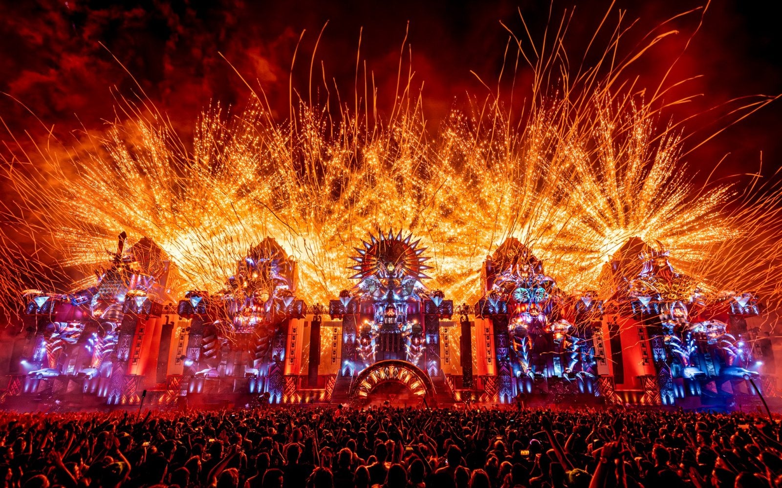 GEZOCHT: DEFQON ZATERDAG TICKET, Tickets en Kaartjes, Evenementen en Festivals, Eén persoon