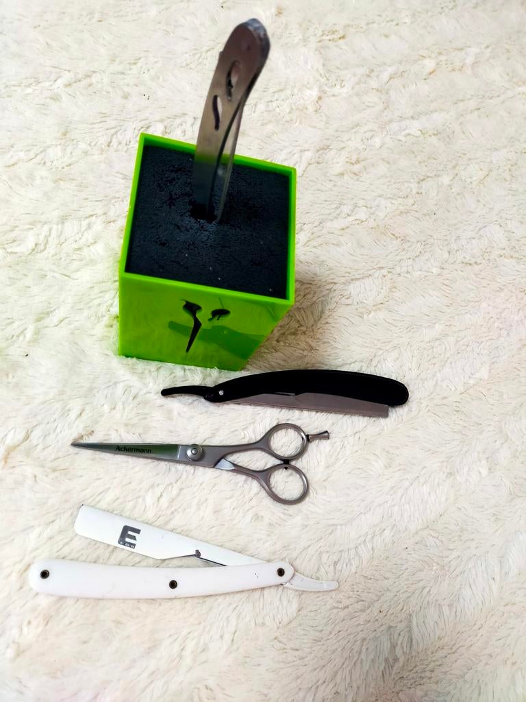 Barber benodigdheden, Ophalen