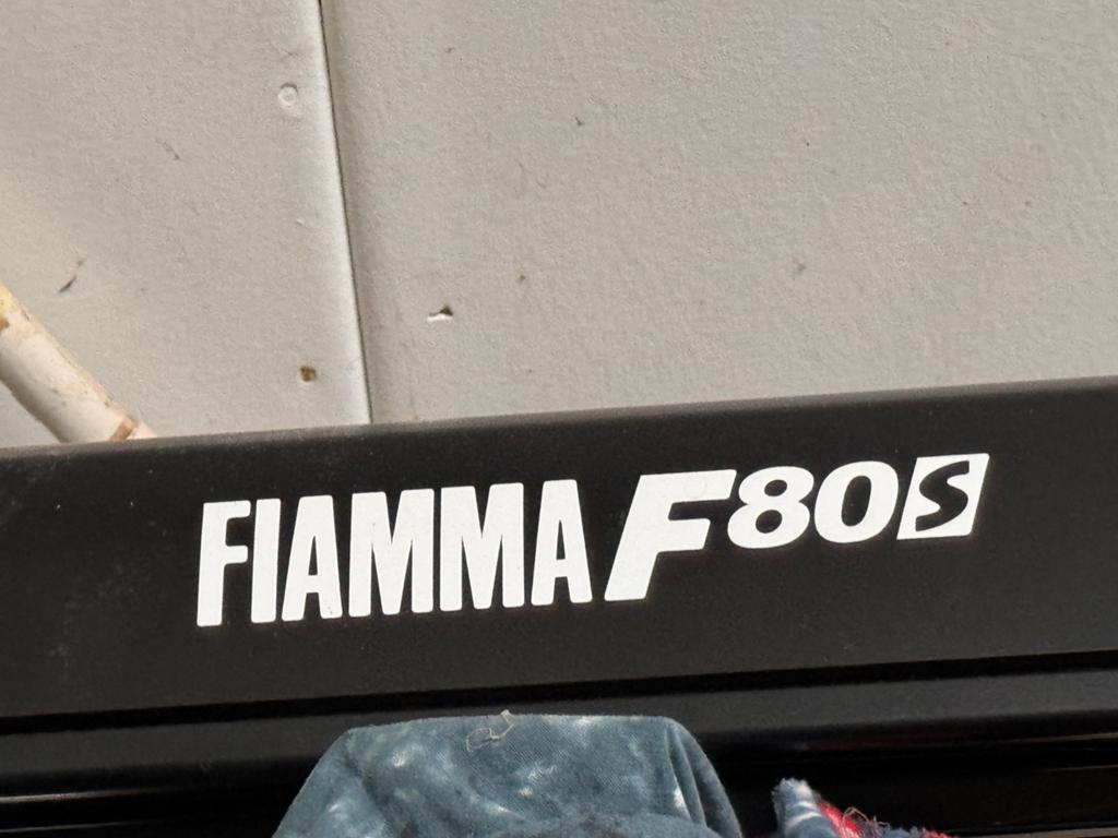 Fiamma F80-s 320 camperluifel, Ophalen, Zo goed als nieuw
