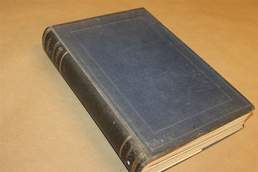 De Zeeën van Nederlandsch Oost-Indië — Diepzeekaarten 1922, Ophalen of Verzenden, Gelezen