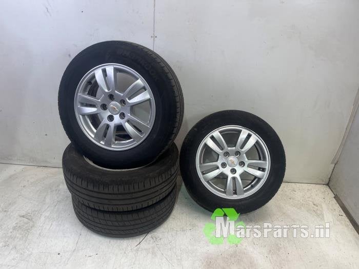 Velgen set + banden van een Chevrolet Aveo, Auto-onderdelen, Gebruikt, -, -, Ophalen of Verzenden