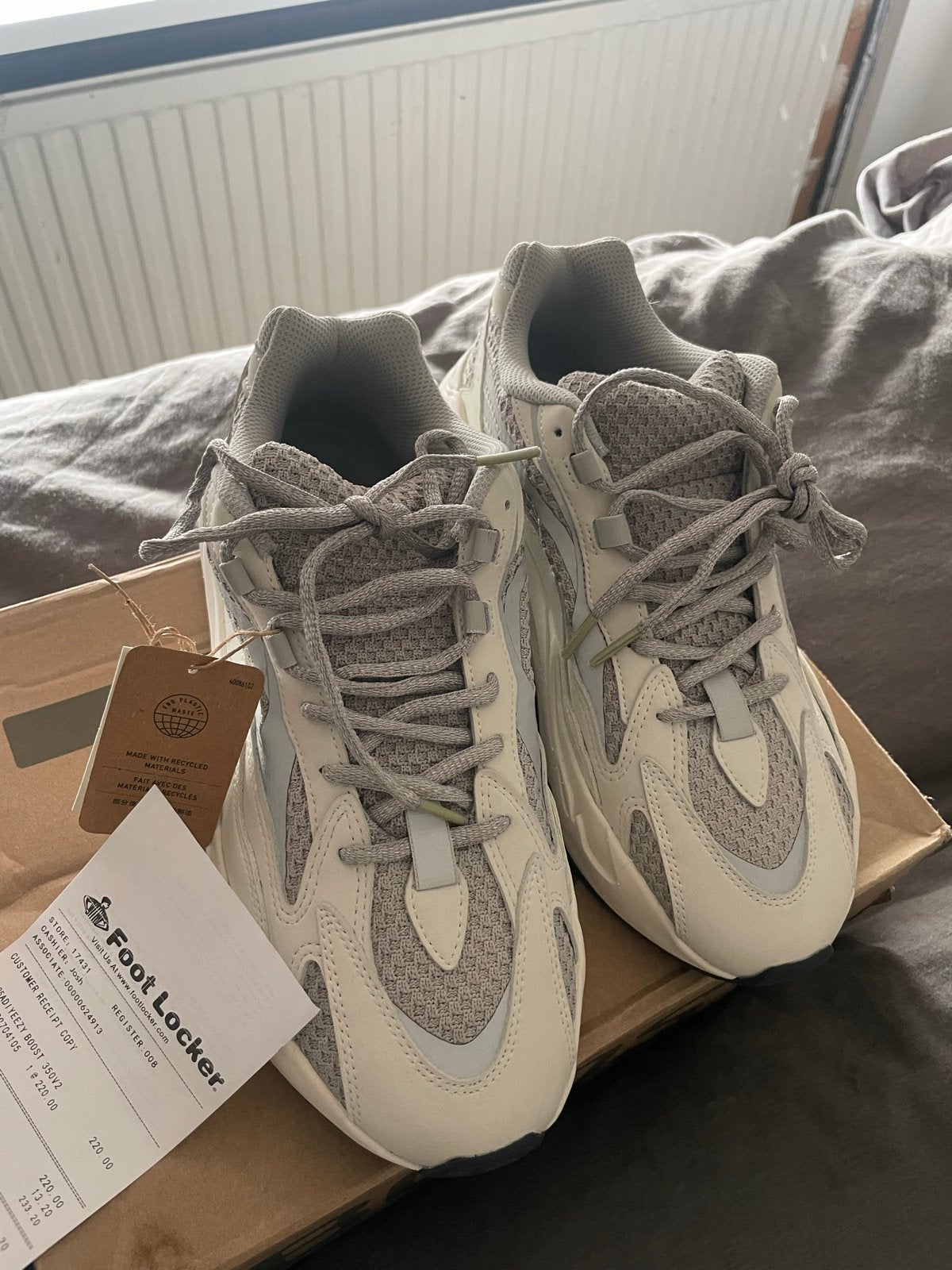 Adidas Yeezy Boost 700 V2 Static -  nieuw, Kleding | Heren, Overige kleuren, Nieuw, Ophalen of Verzenden, Sneakers of Gympen