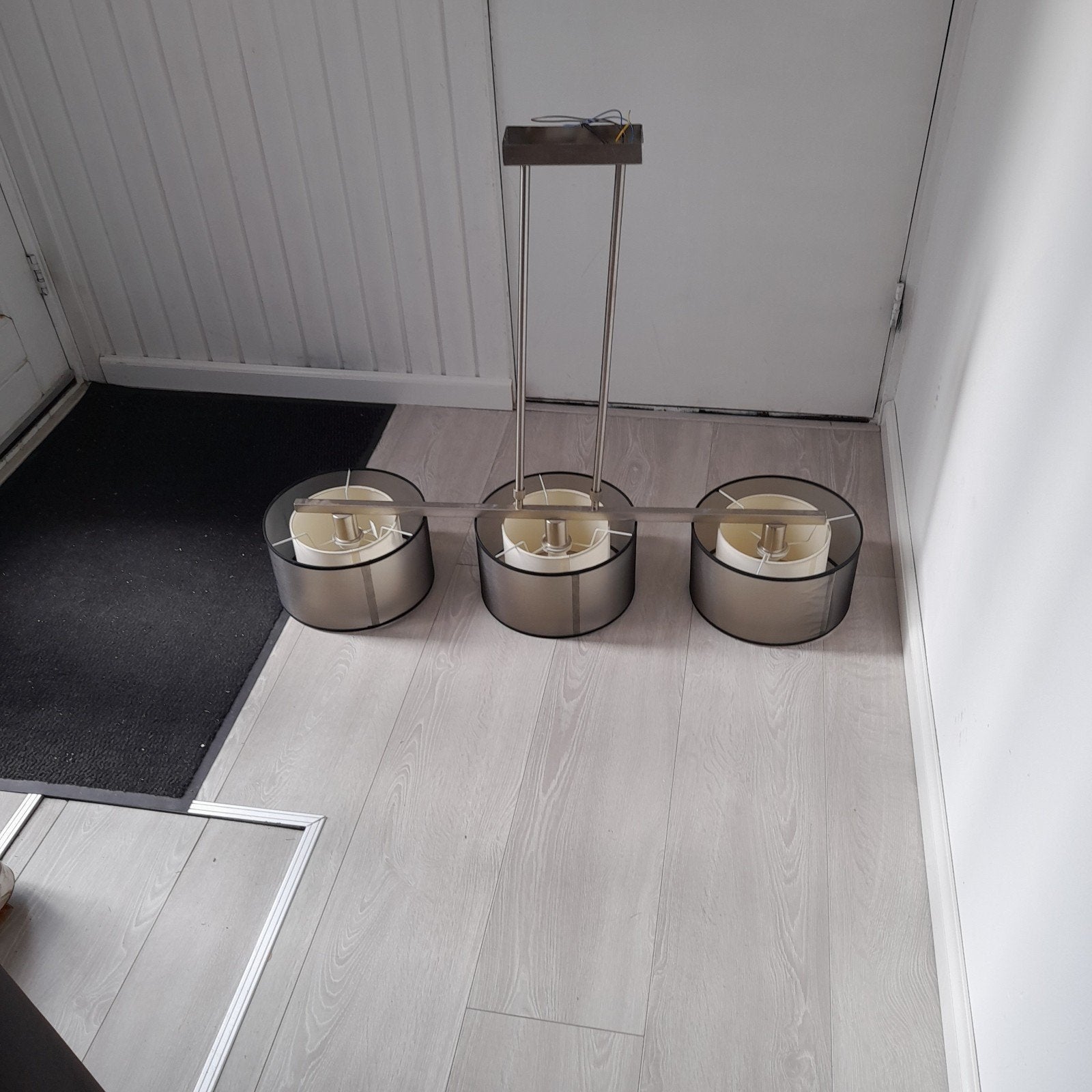 deze hanglamp, Ophalen