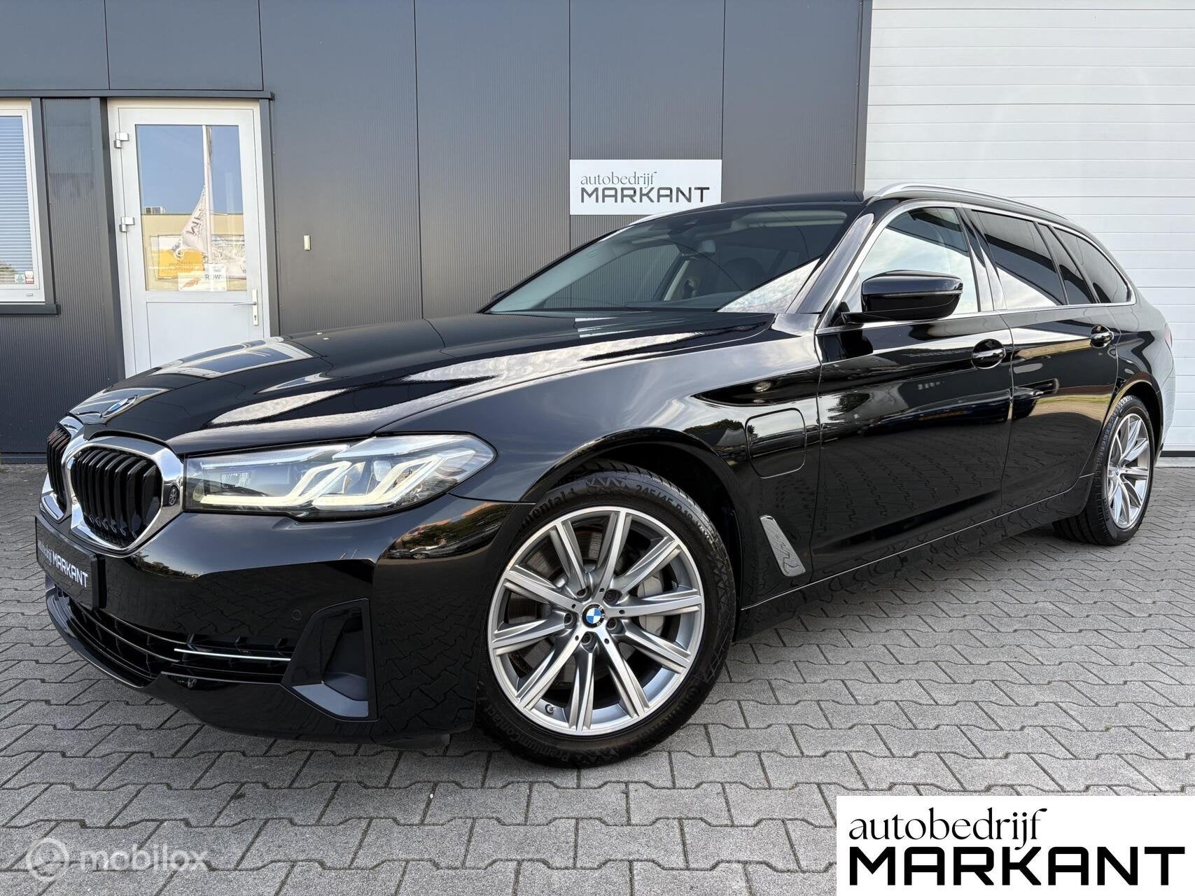 BMW 5-serie Touring 530e High Executive HUD / LED / Trekhaak, Automaat, 1998 cc, Gebruikt, 4 cilinders
