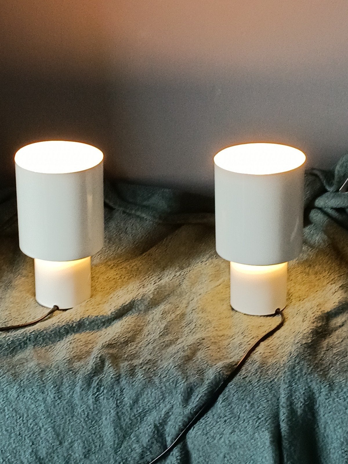 2 Ikea nachtlampjes, Kunststof, E14 (klein), Nieuw, Wit