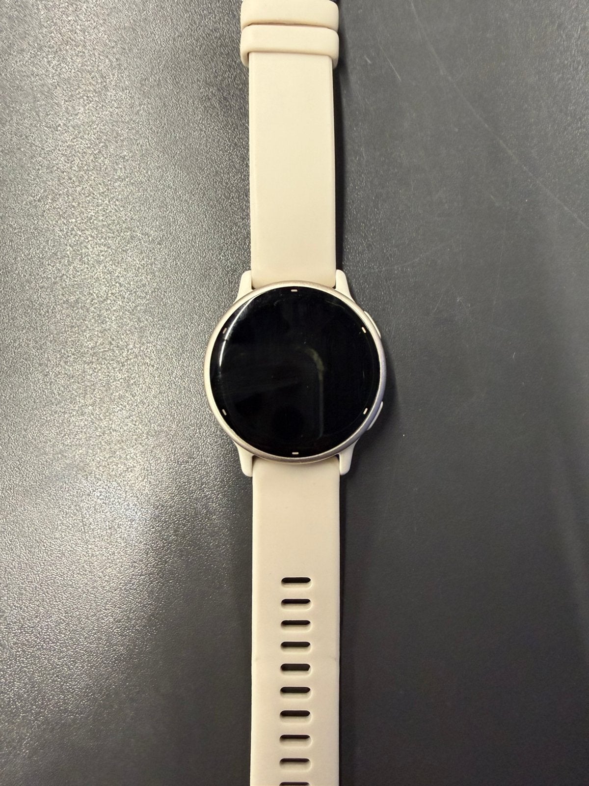 Foto 3 van Garmin vivoactive 5 creme wit